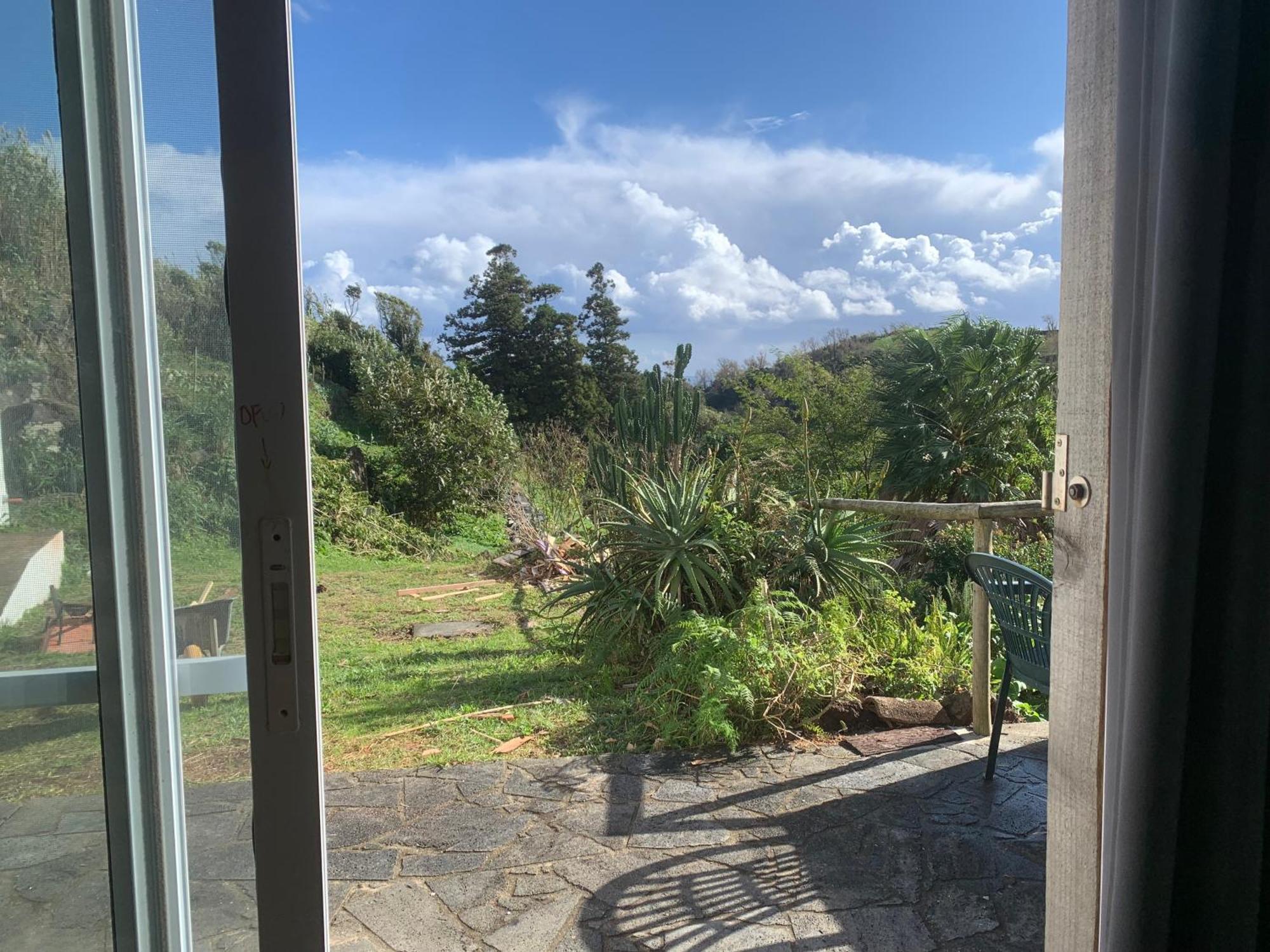 House With Forest View Lajes das Flores エクステリア 写真